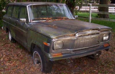 82 Full Size Wagoneer